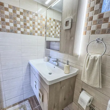 Alyki House * Salamina